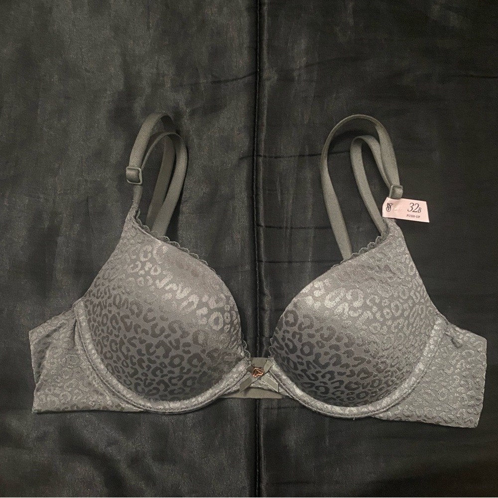 Victoria's Secret Body by Victoria Lace-Trim Push-Up Bra